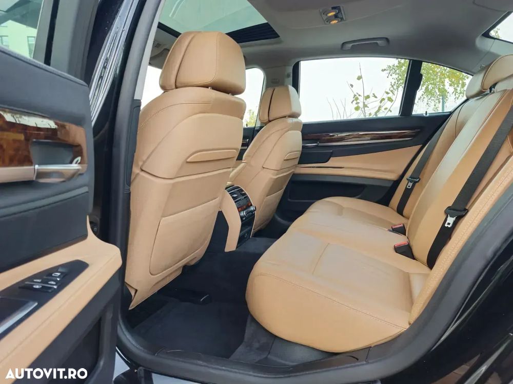 BMW Seria 7 - 9
