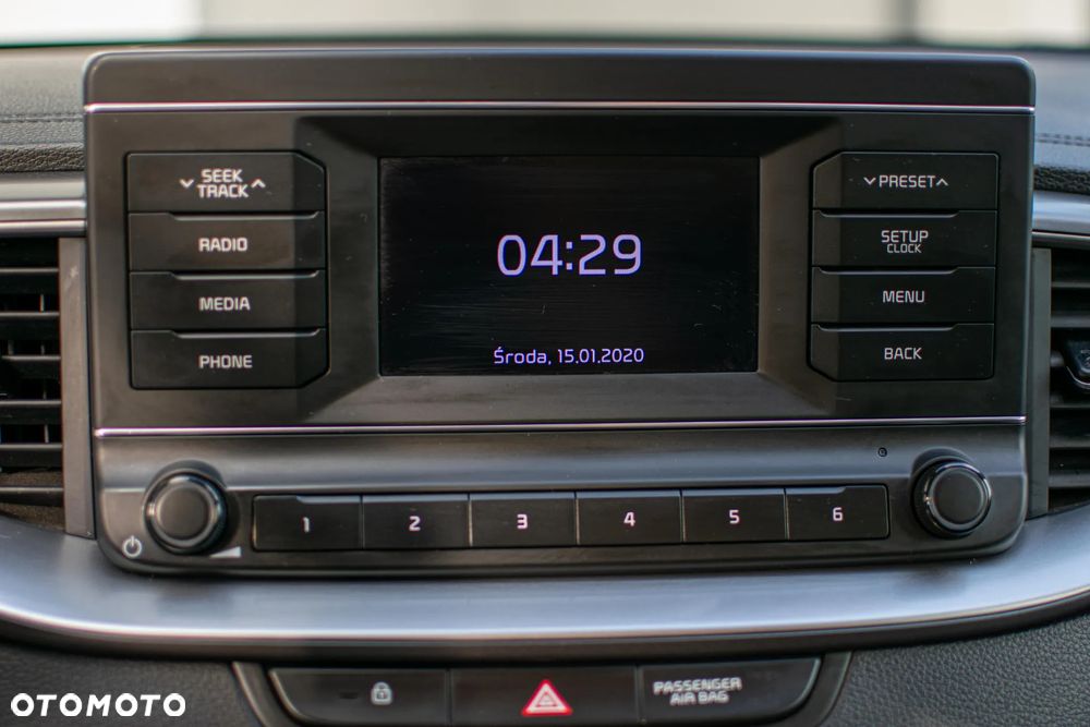 Kia Ceed - 23