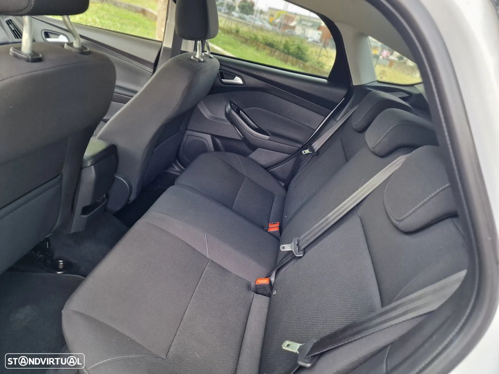 Ford Focus 1.0 SCTi Titanium - 19