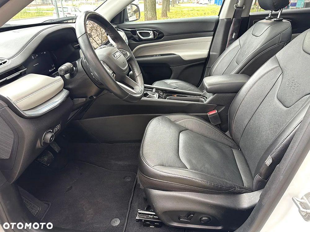 Jeep Compass - 8