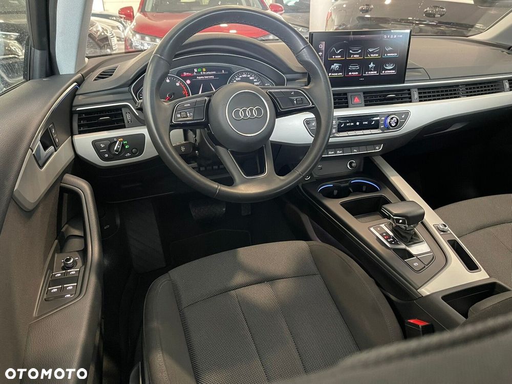 Audi A4 Limousine 35 TFSI mHEV S tronic - 12