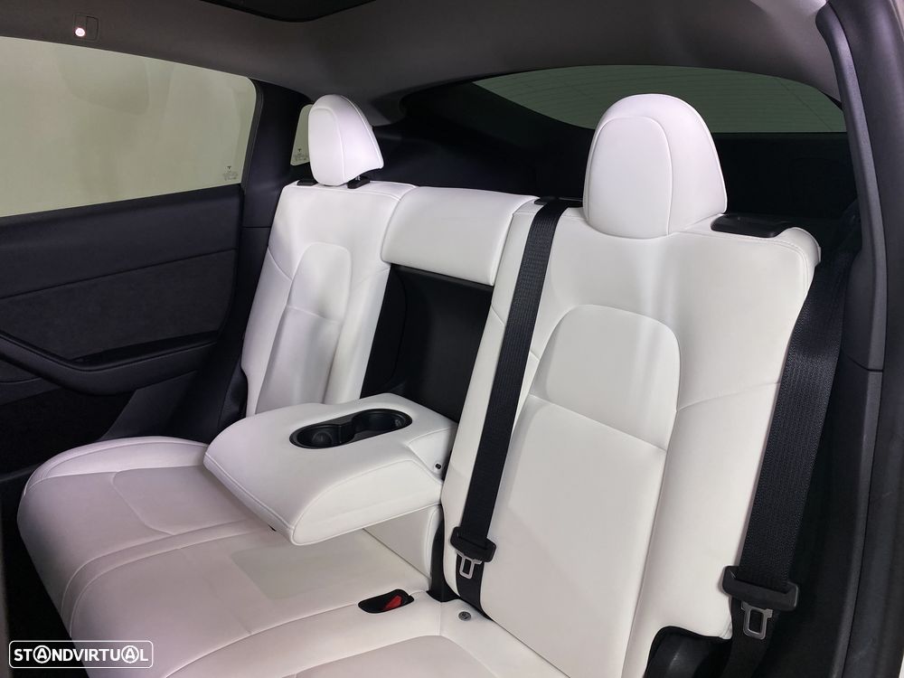 Tesla Model Y Long Range Tração Integral - 17