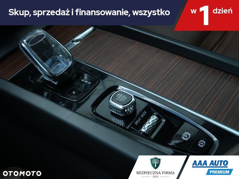 Volvo XC 60 - 18