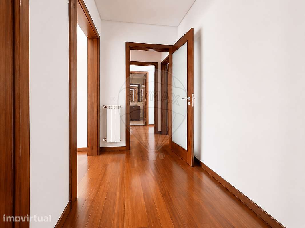 Apartamento T2 para arrendamento - Grande imagem: 2/22