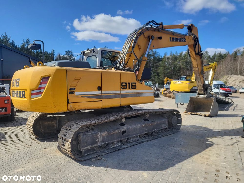 Liebherr R916 - 4