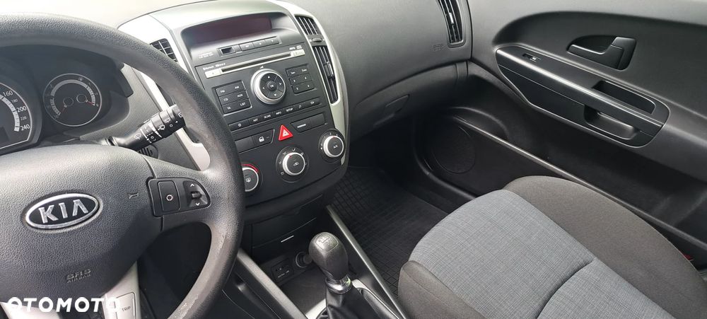 Kia Ceed 1.4 Comfort + - 13