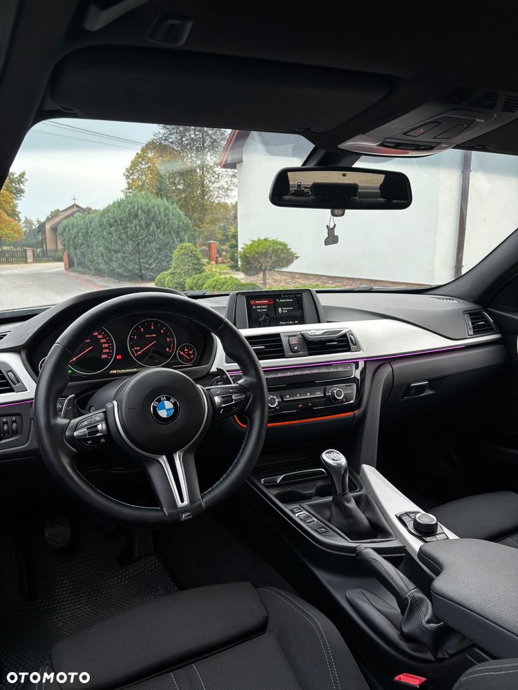 BMW Seria 3 - 12