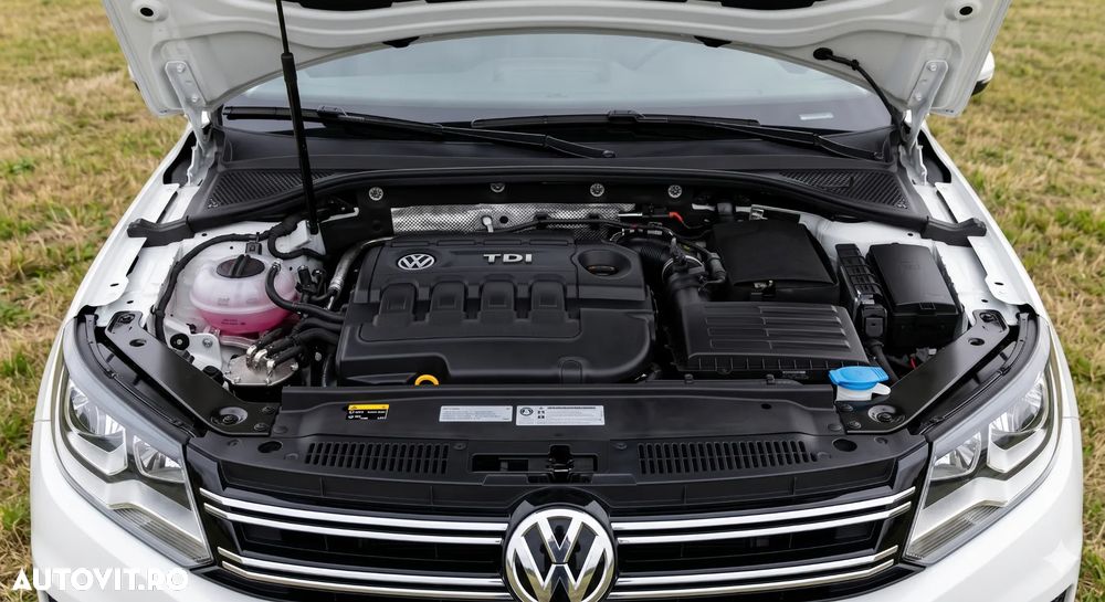 Volkswagen Tiguan 2.0 TDI 4Motion DSG Sport & Style - 2