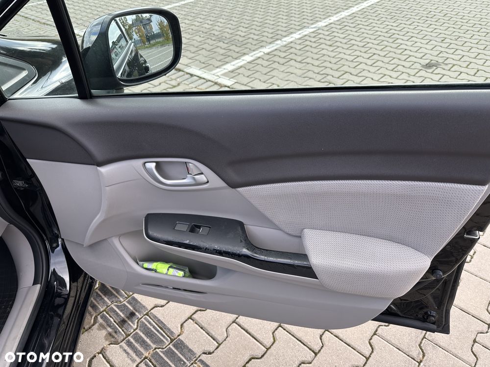 Honda Civic 1.8 Comfort - 34