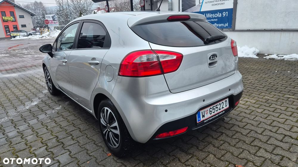 Kia Rio 1.2 Attract - 3