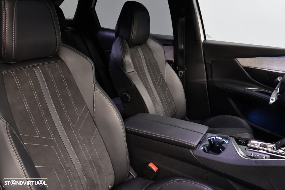 Peugeot 3008 1.5 BlueHDi GT Pack EAT8 - 20