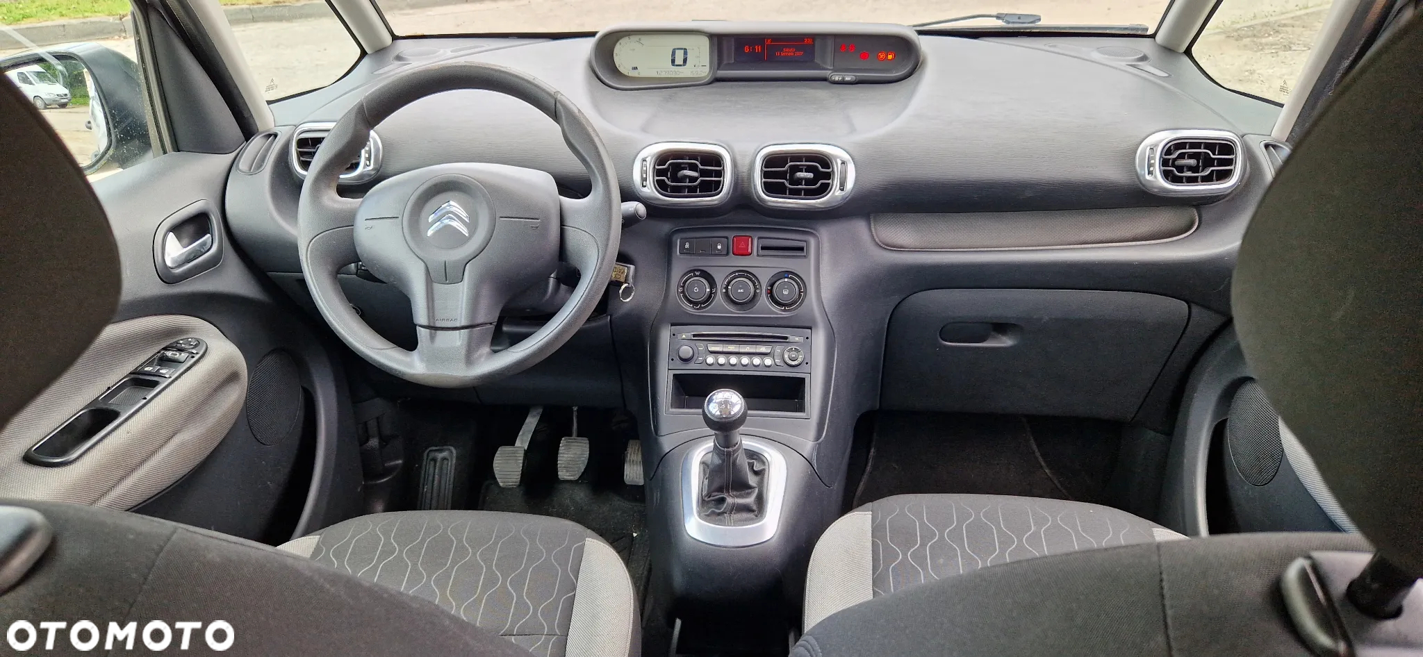 Citroën C3 Picasso 1.4i Attraction - 12