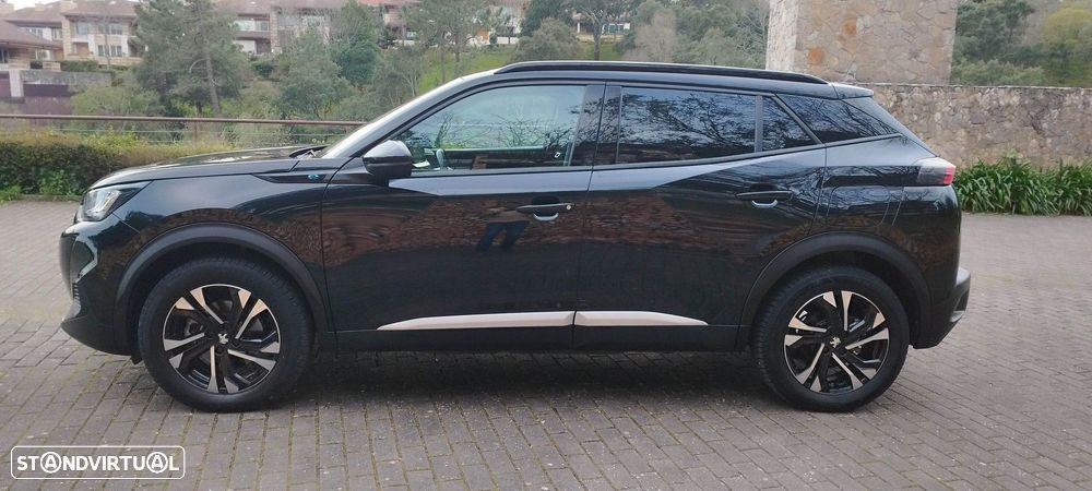 Peugeot e-2008 50 kWh Allure - 3