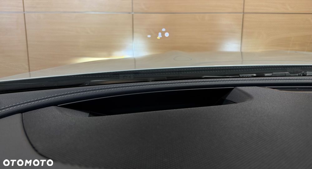 Mercedes-Benz Klasa E 200 4-Matic 9G-TRONIC - 17