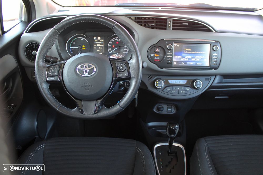 Toyota Yaris 1.5 HSD Comfort+P.Style - 9