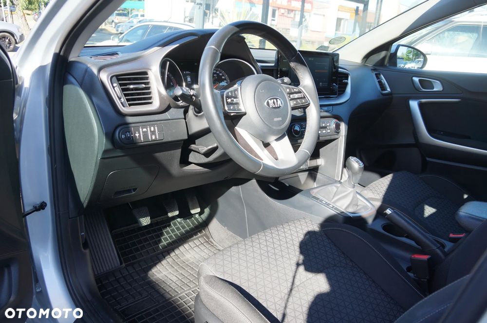 Kia Ceed 1.6 CRDi SCR L - 21