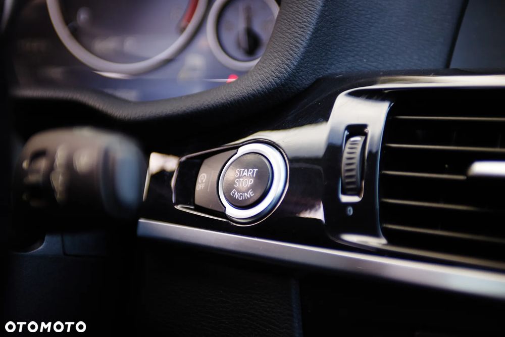 BMW X3 xDrive20d - 19