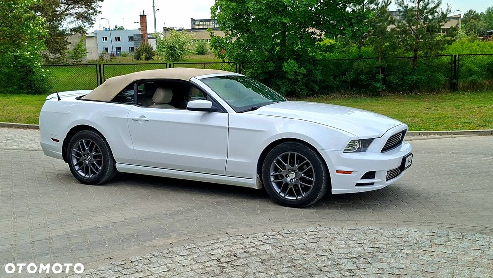 Ford Mustang 3.7 V6 Premium - 4