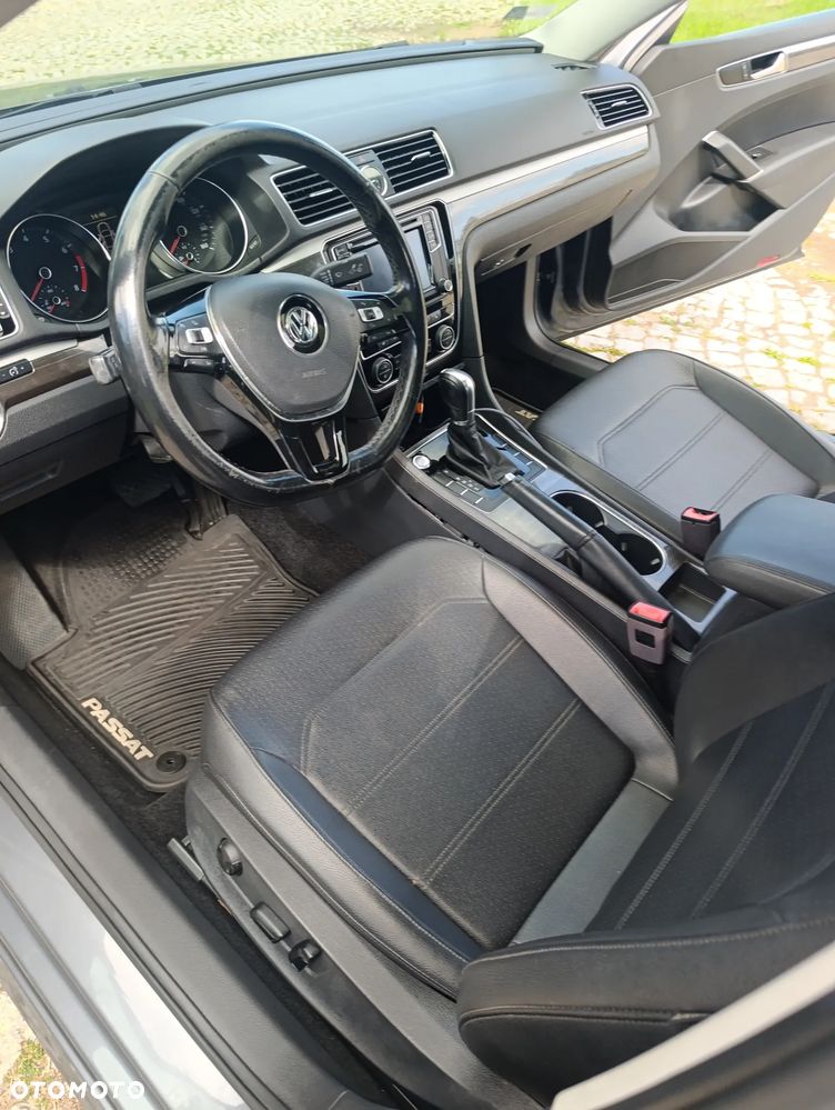 Volkswagen Passat 1.8 TSI BMT Highline DSG - 18