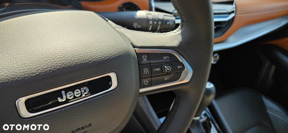 Jeep Compass - 31