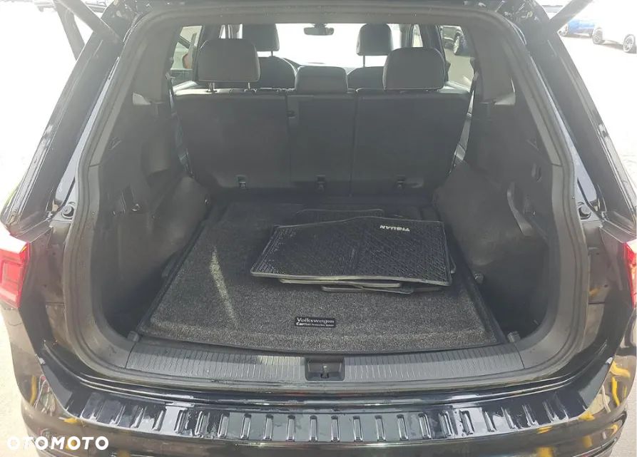 Volkswagen Tiguan - 12