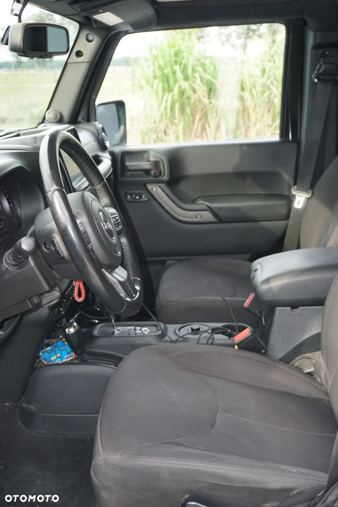Jeep Wrangler 3.6 Unlim Sahara - 15