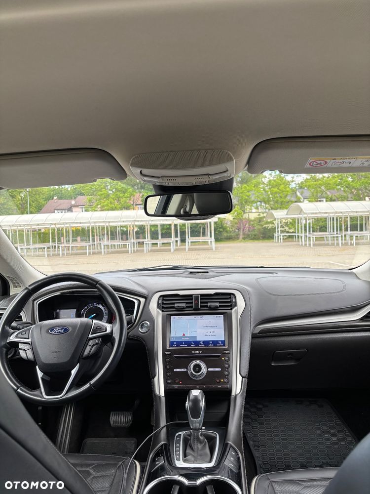 Ford Mondeo 2.0 Hybrid Vignale - 21