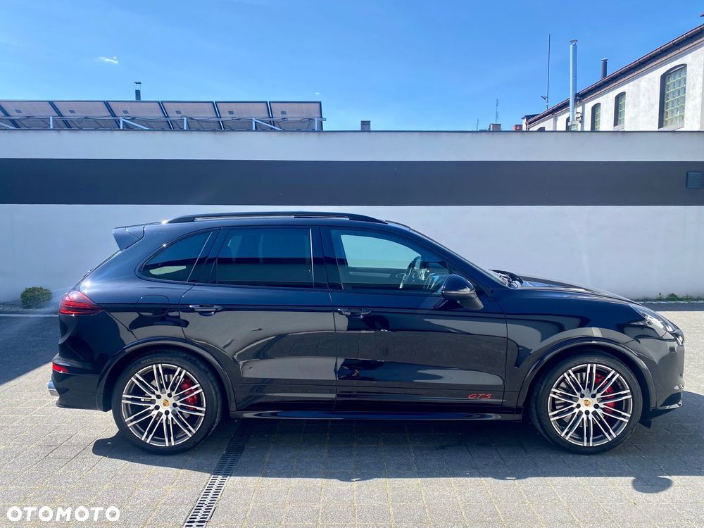Porsche Cayenne GTS - 7