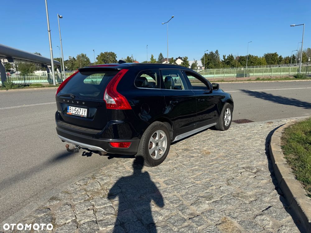 Volvo XC 60 - 4