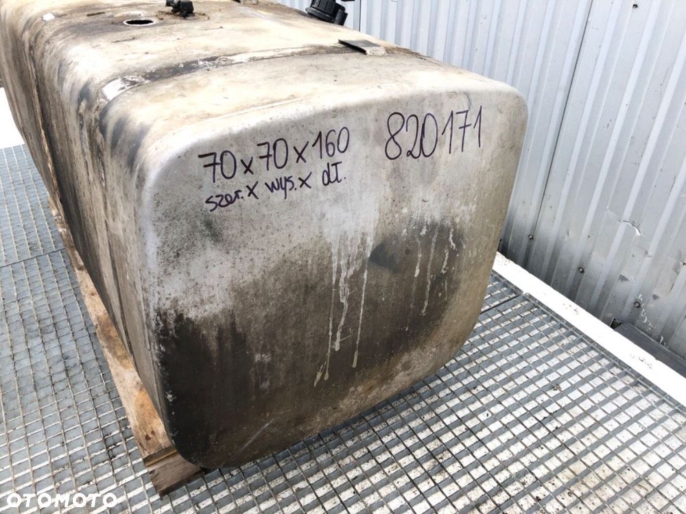 ZBIORNIK PALIWA  SCANIA P,G,R,T - series 2003 - 2022 R 380 279 kW [380 KM] 4x2 2004 1517309 - 3