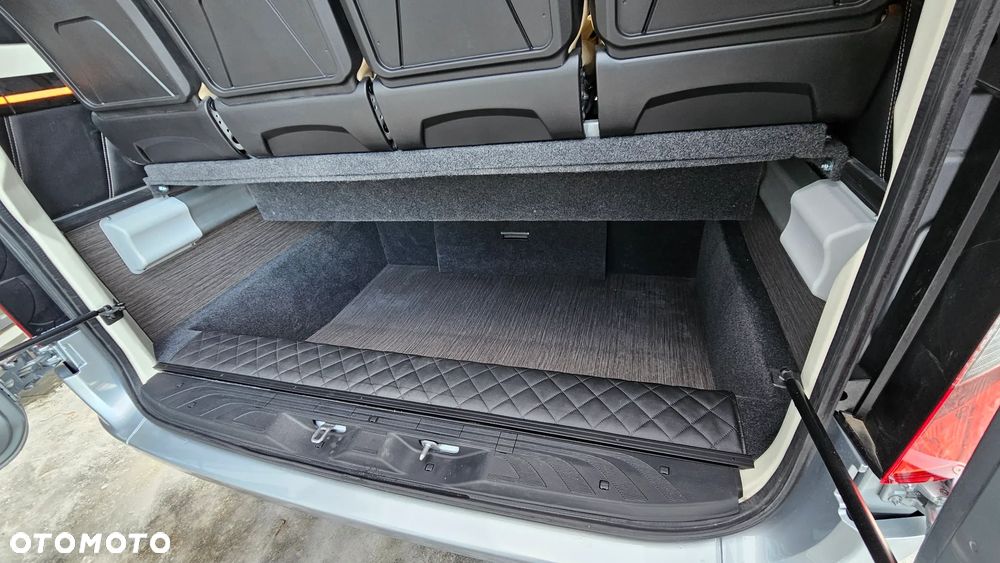 Mercedes-Benz Sprinter 519 - 30