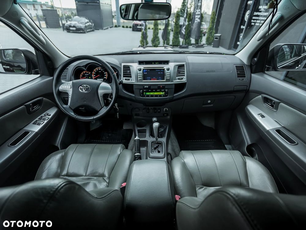 Toyota Hilux 3.0 D-4D SR5-X Platinium - 11
