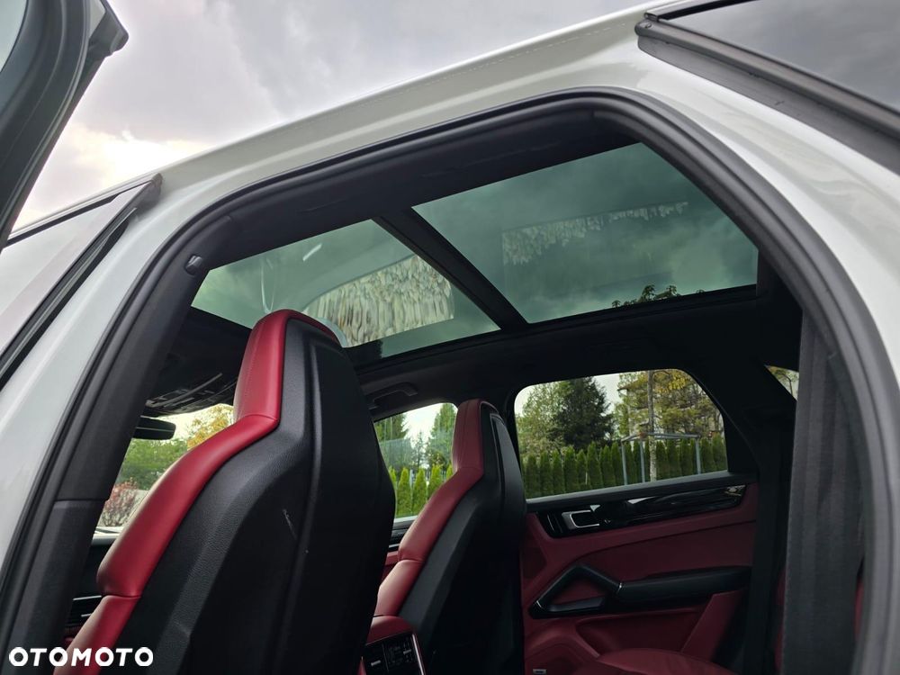 Porsche Cayenne Standard - 13