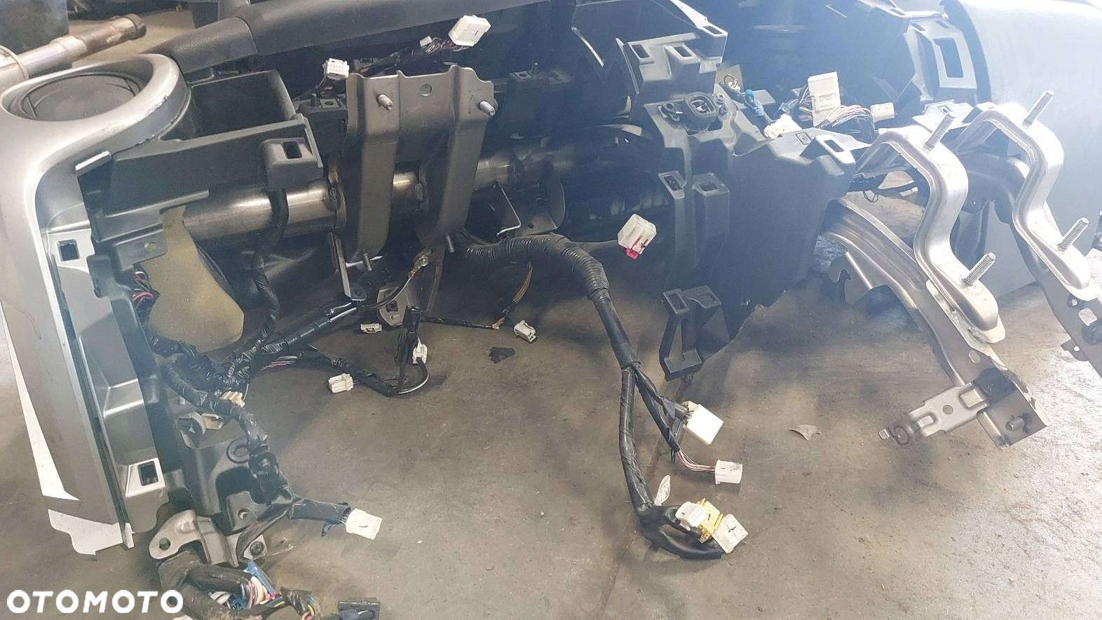 KOKPIT DESKA ROZDZIELCZA MAZDA 2 DE II EUROPA 07-10r - 2