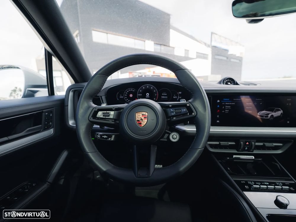 Porsche Cayenne Coupé E-Hybrid - 15