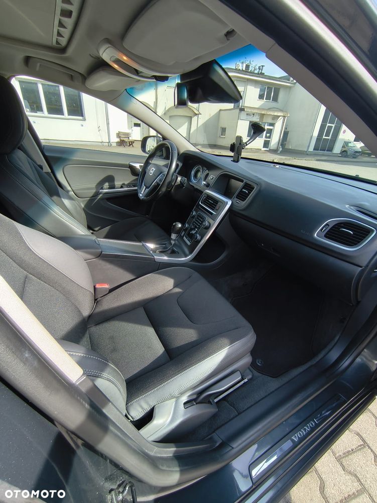 Volvo V60 - 27