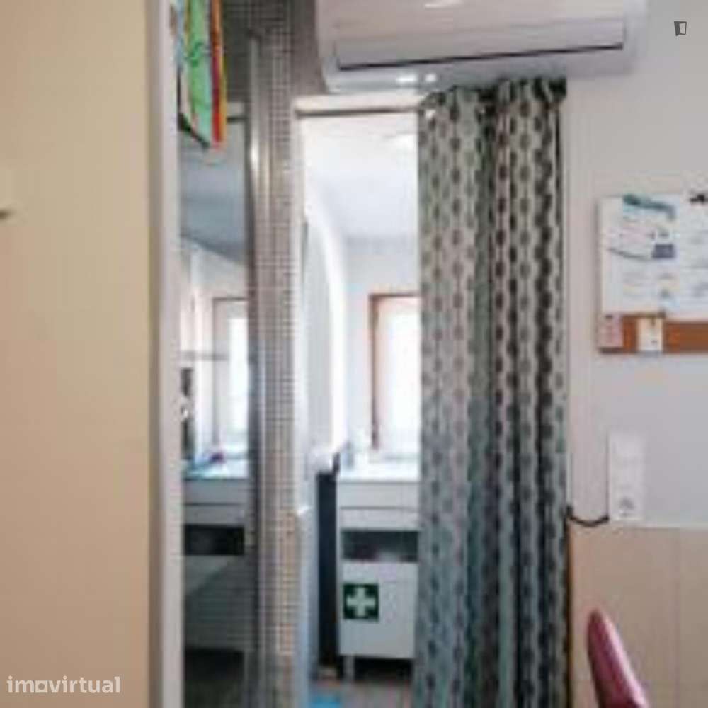 Apartamento com 1 quartos - localizado em Massarelos Porto - Grande imagem: 4/17