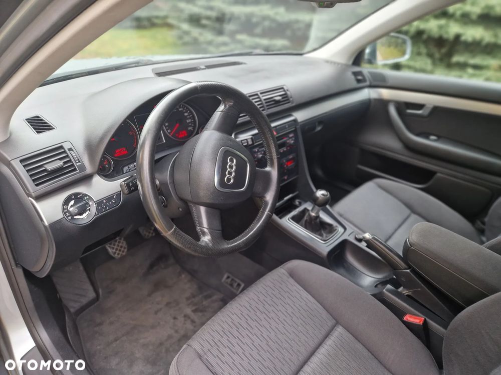 Audi A4 Avant 2.0 TDI DPF - 12