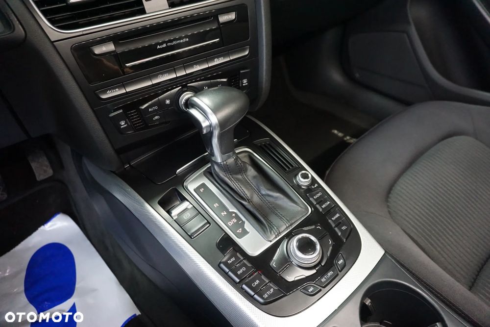 Audi A4 Avant 2.0 TDI DPF quattro S tronic S line Sportpaket - 26