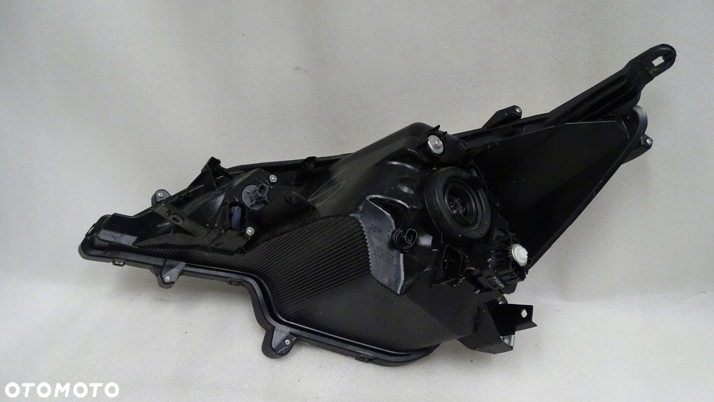 MITSUBISHI SPACE STAR III - lampa przednia prawa - 11