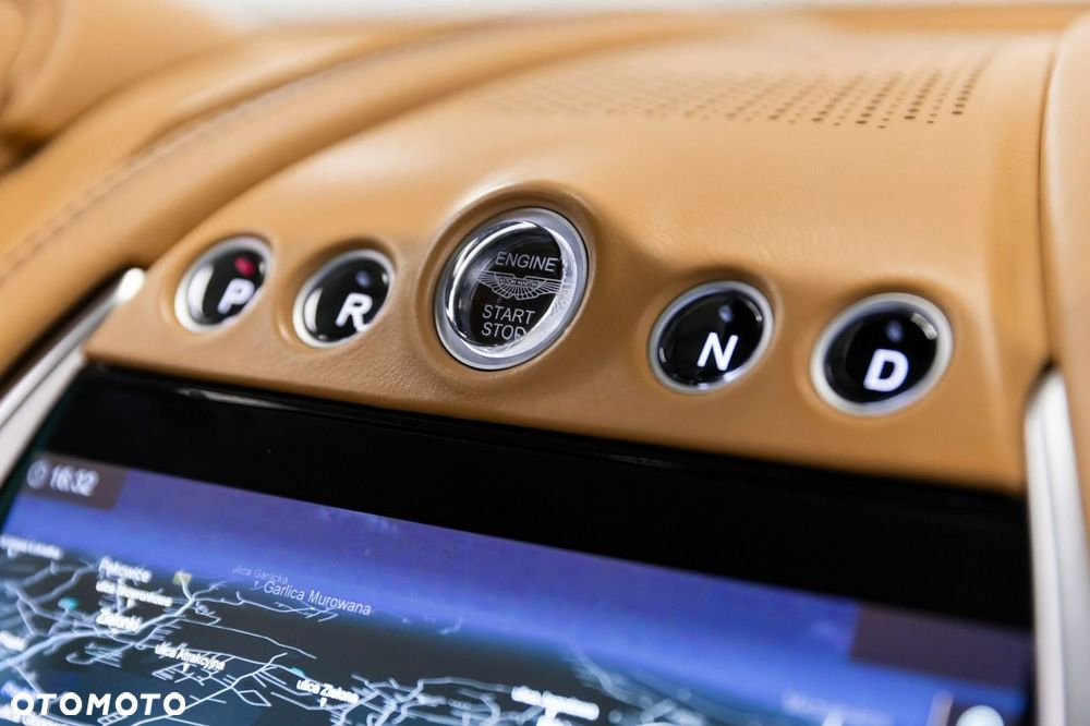 Aston Martin DBX Standard - 31