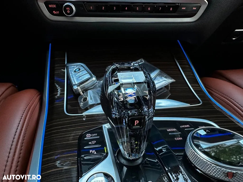 BMW X7 xDrive40i MHEV - 19