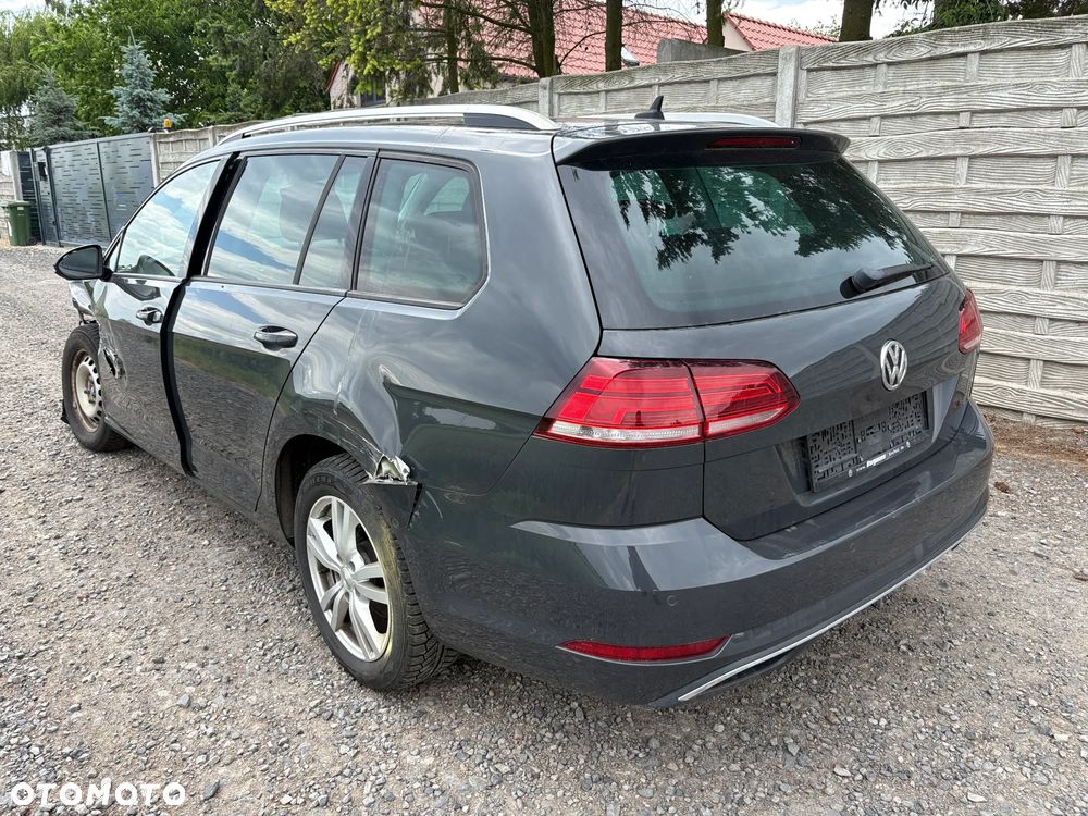 Volkswagen Golf 1.6 TDI Sound - 4