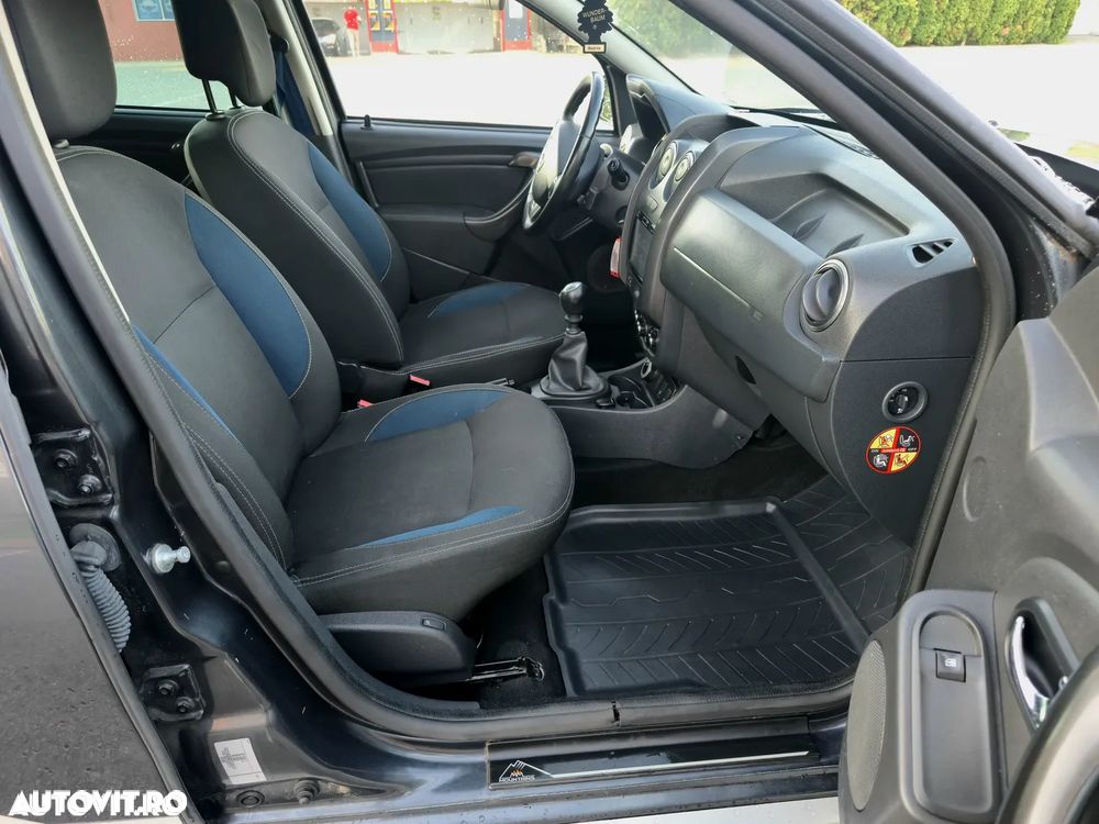 Dacia Duster dCi 110 FAP 4x4 Prestige - 8