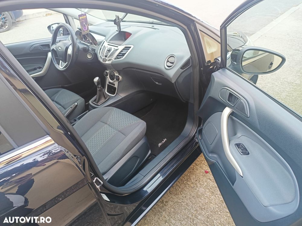 Ford Fiesta 1.4 TDCI Titanium - 9