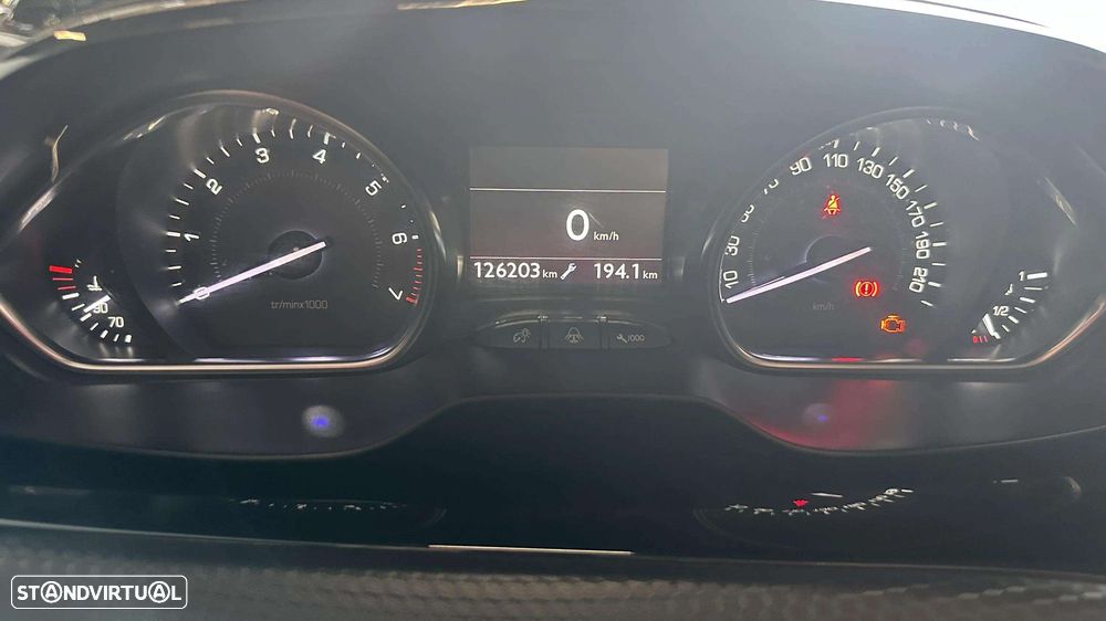 Peugeot 2008 1.2 VTi Allure - 15