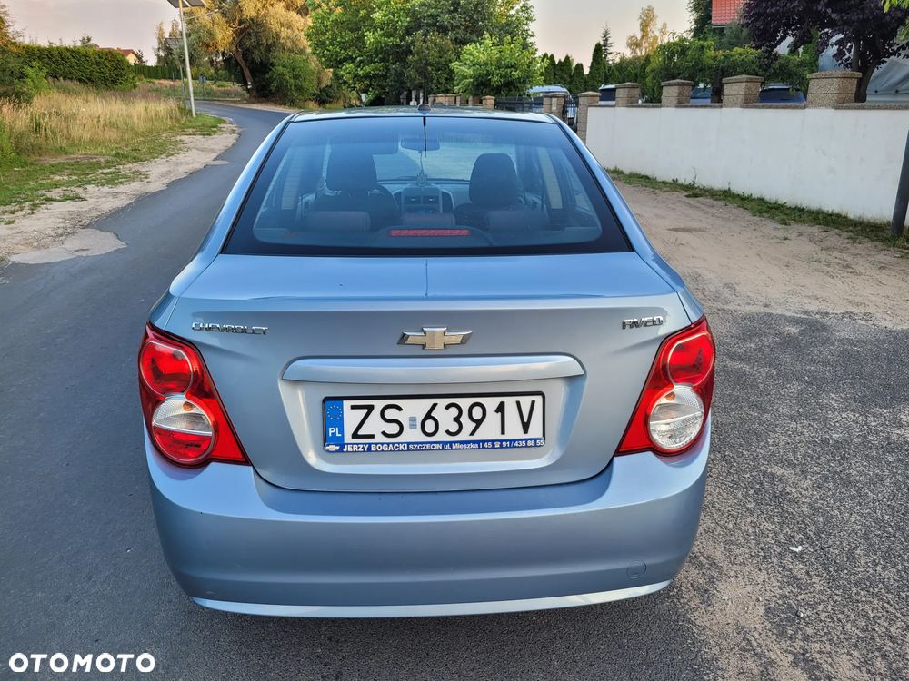 Chevrolet Aveo 1.4 16V LS - 21