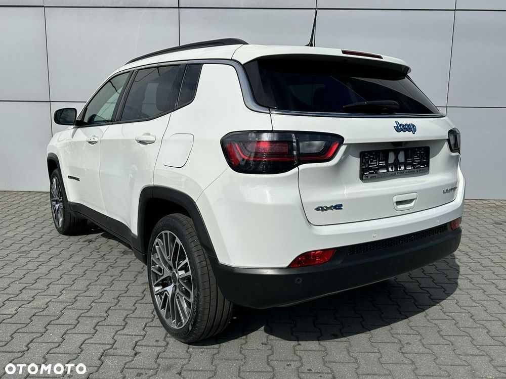 Jeep Compass - 10