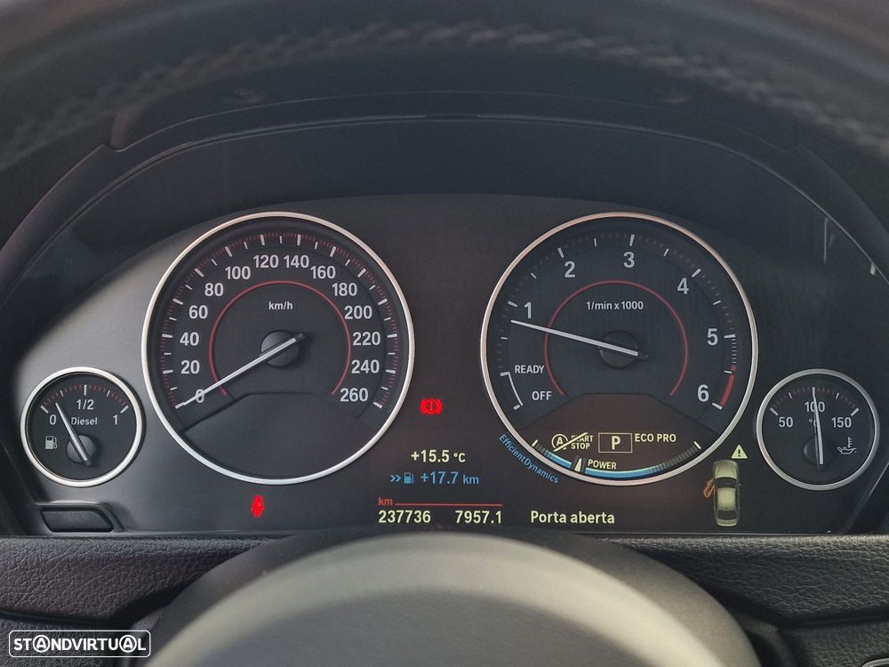 BMW 320 d EfficientDynamics Auto Line Sport - 23