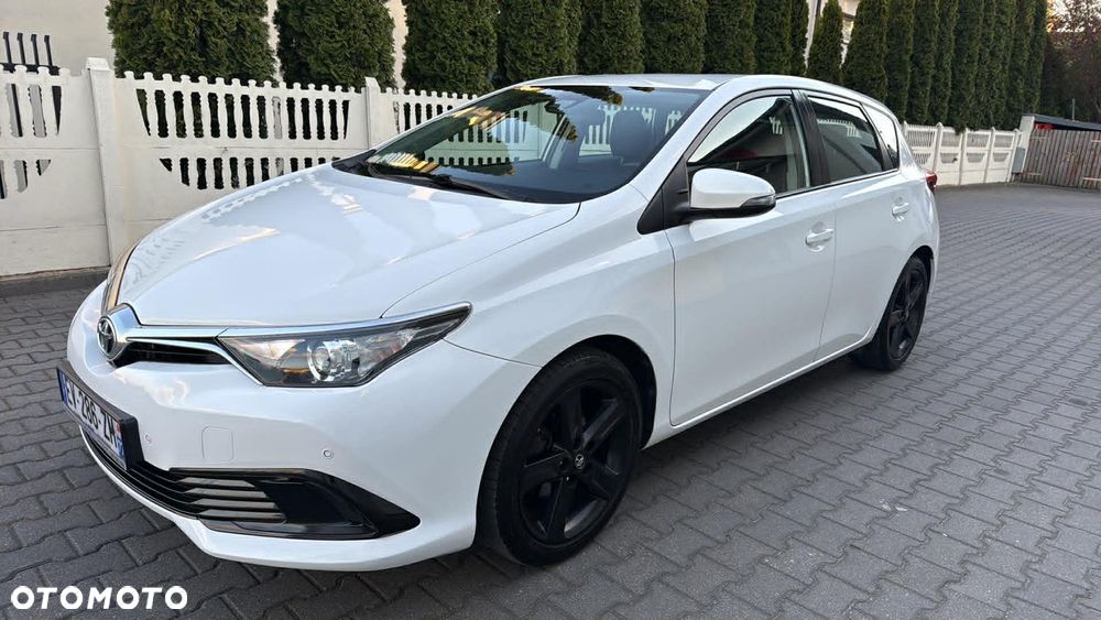 Toyota Auris 1.4 D-4D Edition - 1